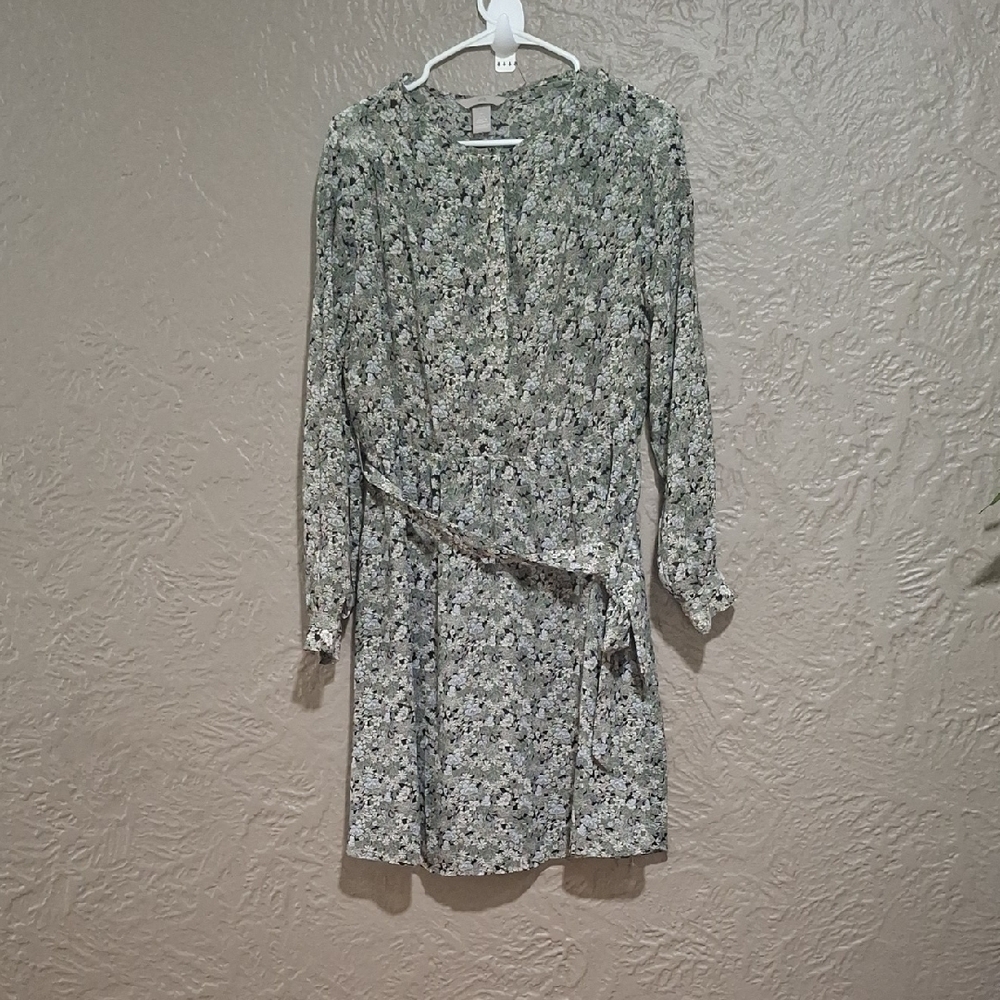 H&M Black and White Floral Long Sleeve Dress Size L